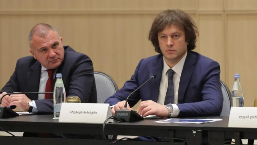 შავი სიის მექანიზმის გაფართოება, ფასების ინდექსაცია, ფასწარმოქმნის გაუმჯობესება - მთავრობა ინფრასტრუქტურის მშენებლებს შეხვდა