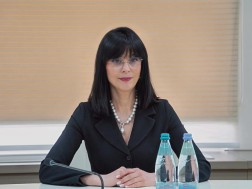 თეა ახვლედიანი