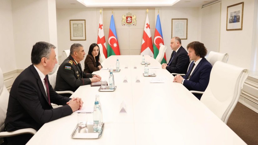 ირაკლი კობახიძე აზერბაიჯანის თავდაცვის მინისტრს შეხვდა