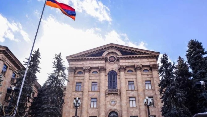 სომხეთის პარლამენტში სამი პოლიტიკური ძალა შედის