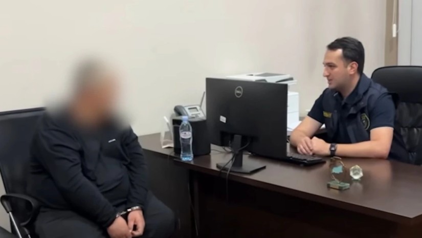 დააკავეს ორი პირი, რომლებმაც მდინარე სუფსიდან 380 804 ლარის ინერტული მასალა უკანონოდ ამოიღეს და გაყიდეს