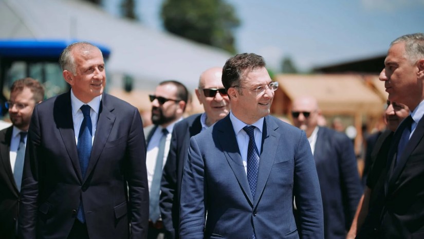 აჭარაში წლის ბოლომდე 5 000 ფერმერი აგროთანადაფინანსების ვაუჩერებსა და ტექნიკას მიიღებს