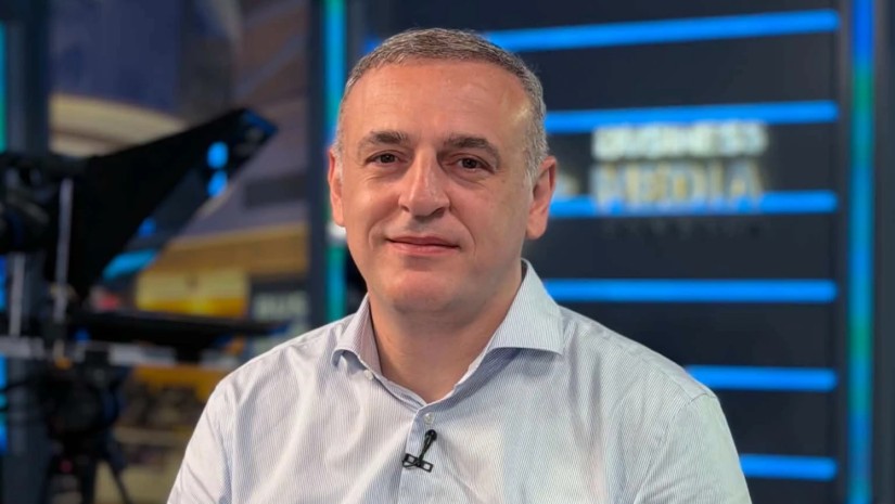 შიო ხეცურიანი