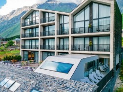 Step Inn - Kazbegi
