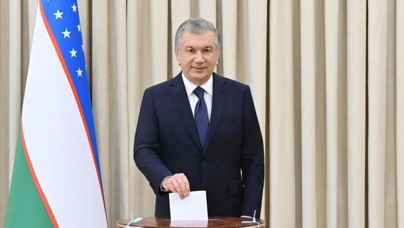 საქართველოში უზბეკეთის პრეზიდენტი ჩამოვიდა