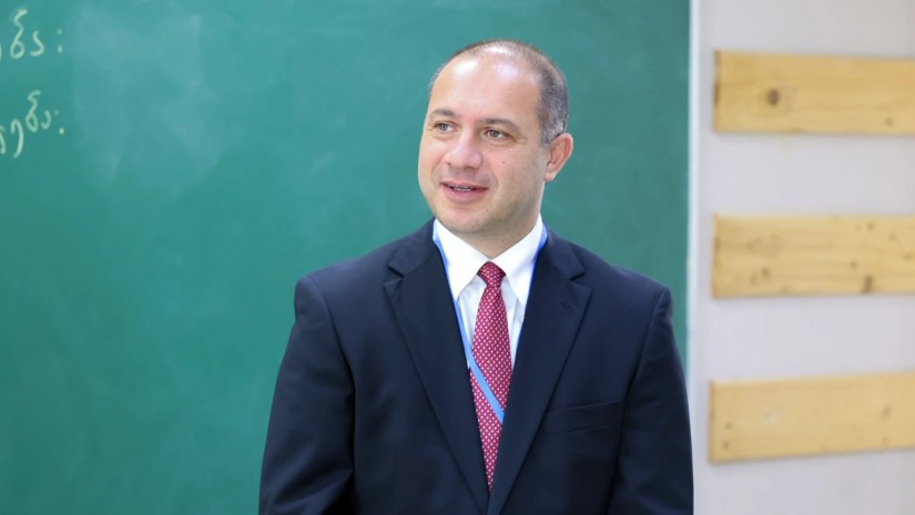 გივი მიქანაძე სკოლა