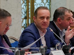 ლევან ვეფხვაძე