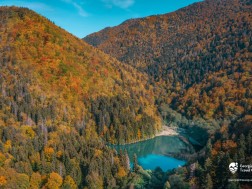 ბატეთის ტბა