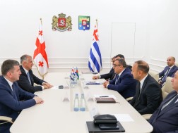 აჭარის მთავრობის თავმჯდომარე ზურაბ პატარაძე „კასპიის ენერგეტიკული კლუბის“ თავმჯდომარეს, ტელმან ალიევს შეხვდა