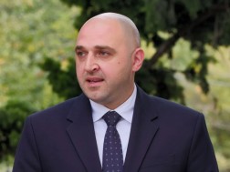 თამაზ ახვლედიანი