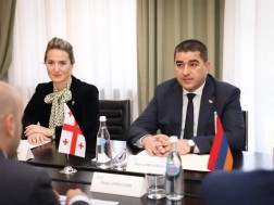 პაპუაშვილი ლაშხი