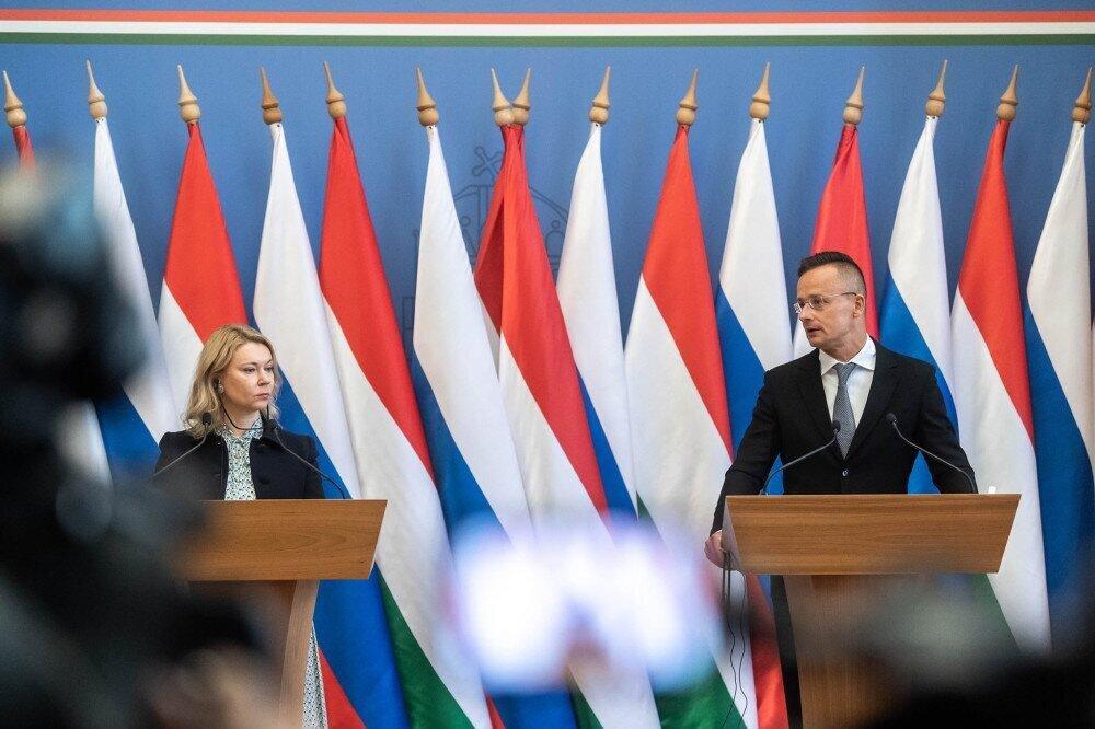 Hungary Signs 15-year Gas Contract with Gazprom, Ukraine “Disappointed”