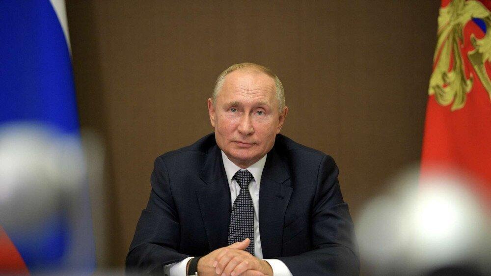 Putin recognizes independence of Ukraine separatist regions
