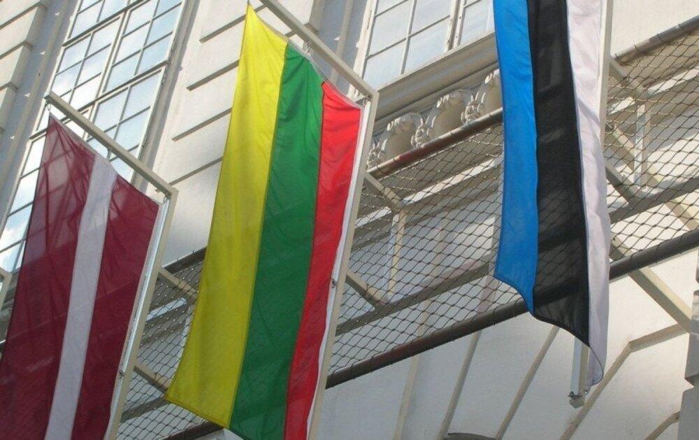 Estonia, Latvia and Lithuania expel Russian diplomats