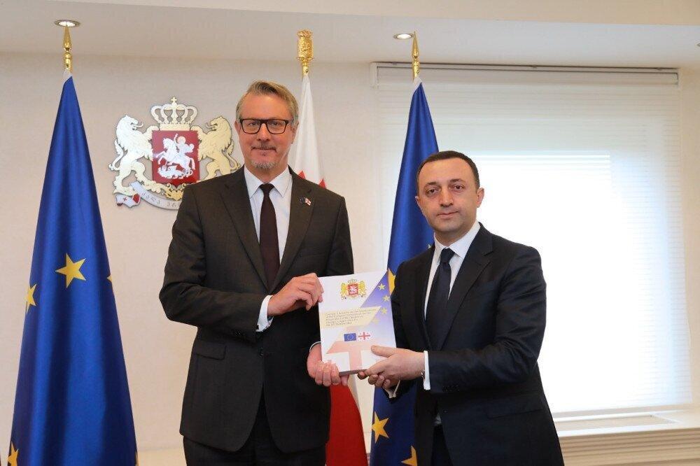 PM Handed Over 1st Part Of EU Questionnaire To Ambassador Hartzell