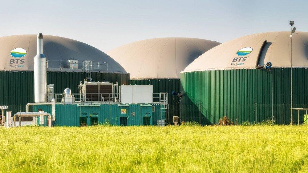 Europe's farmers stir up biogas to offset Russian energy