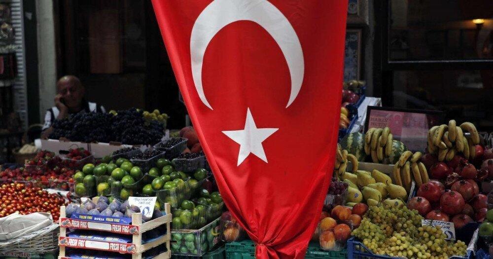 Turkish central bank hikes end-2022 inflation estimate to 60.4%