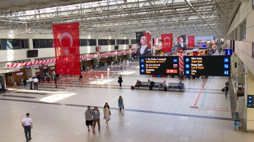 Turkey's Antalya hosts 7.7M air passengers in Jan-Aug