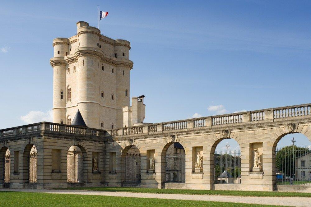 France Bans Russians From Chateau Over Ukraine War