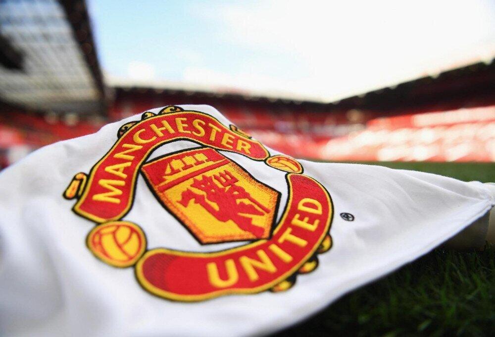 Manchester United owners mull selling club