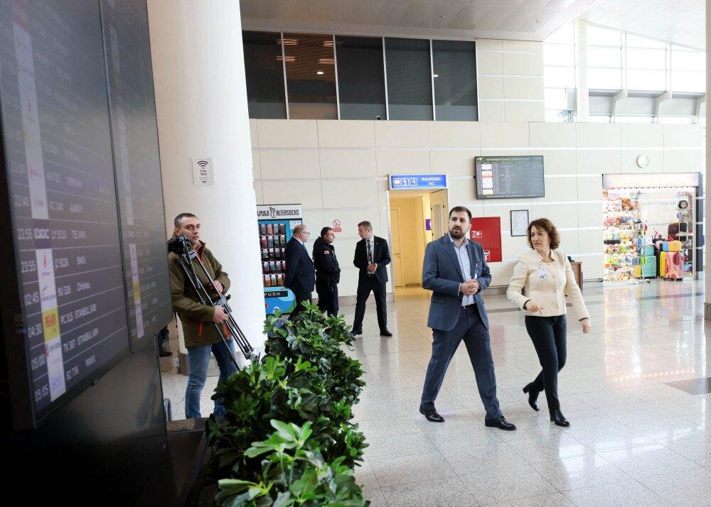 თბილისის საერთაშორისო აეროპორტში აეროპორტების გაერთიანების ახლად დანიშნული დირექტორი ირაკლი ქარქაშაძე იმყოფებოდა