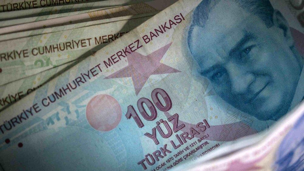 Turkey sees record budget deficit as tax income drops after quakes